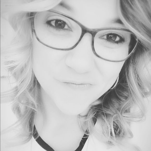 Meet your Posher, Mary - Picture 3 of 3